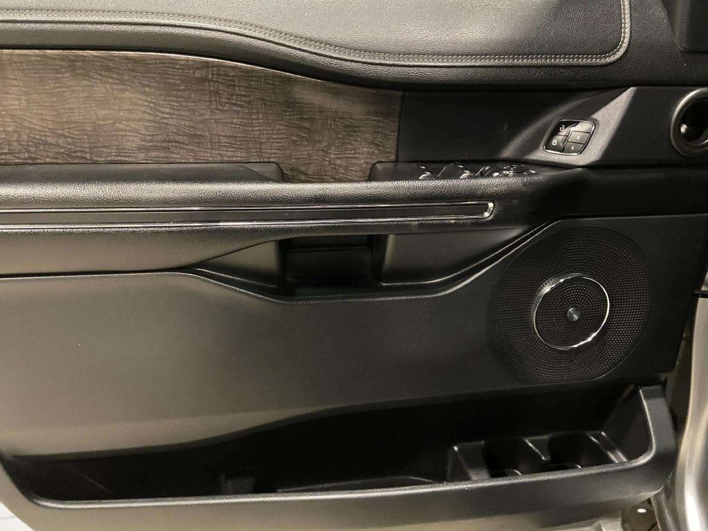 Ford Expedition  2020