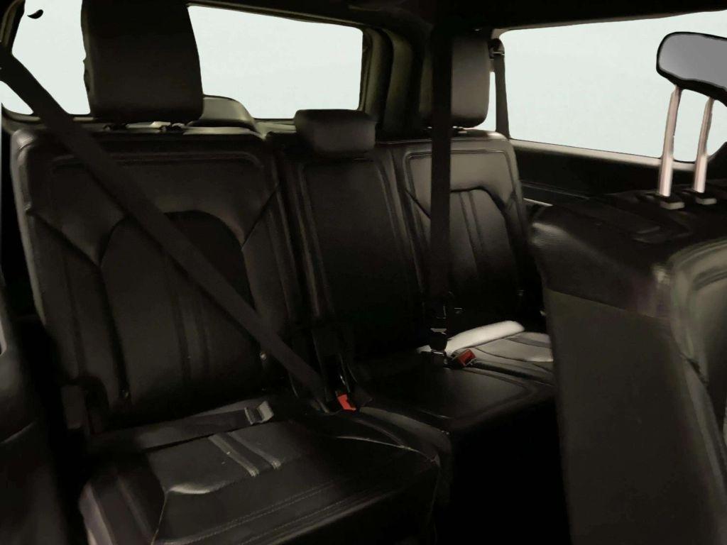 Ford Expedition  2020