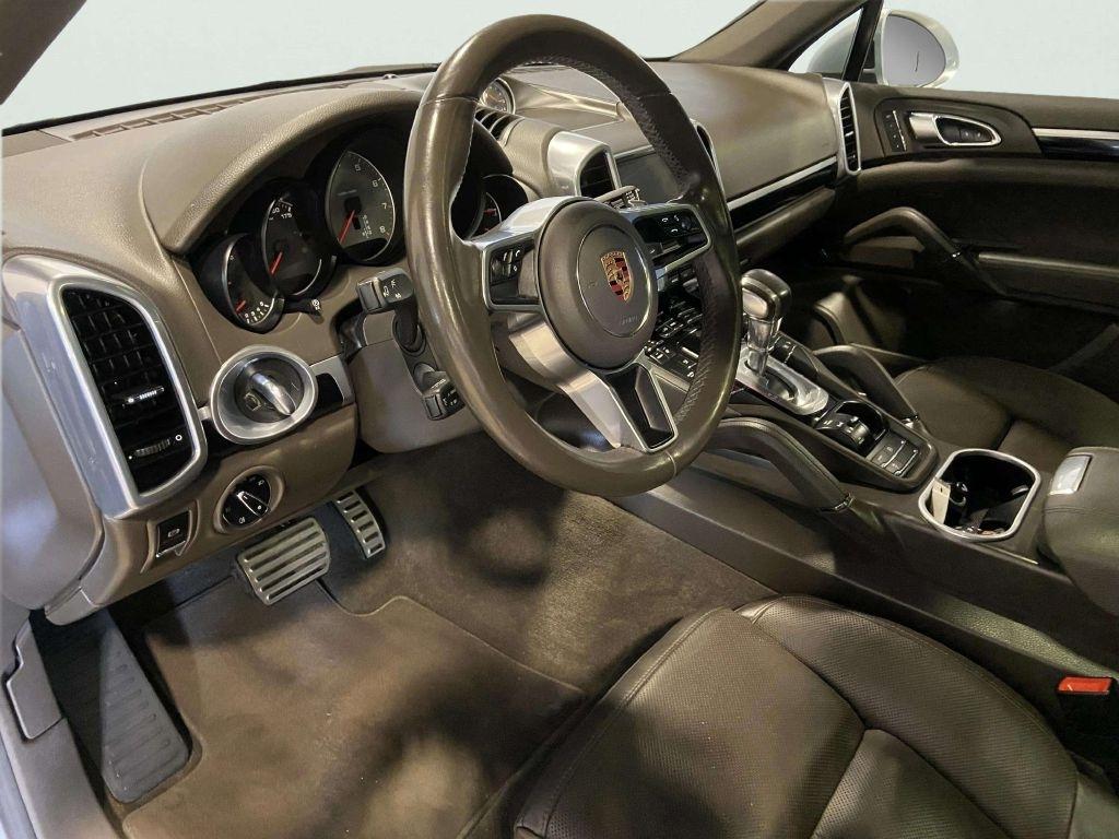 Porsche Cayenne  2017