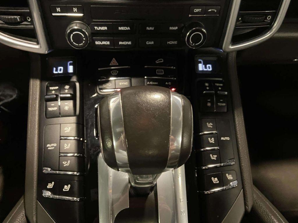 Porsche Cayenne  2017