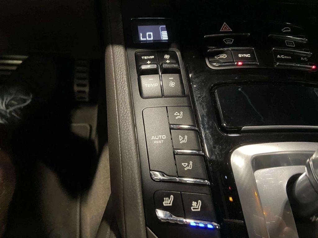 Porsche Cayenne  2017