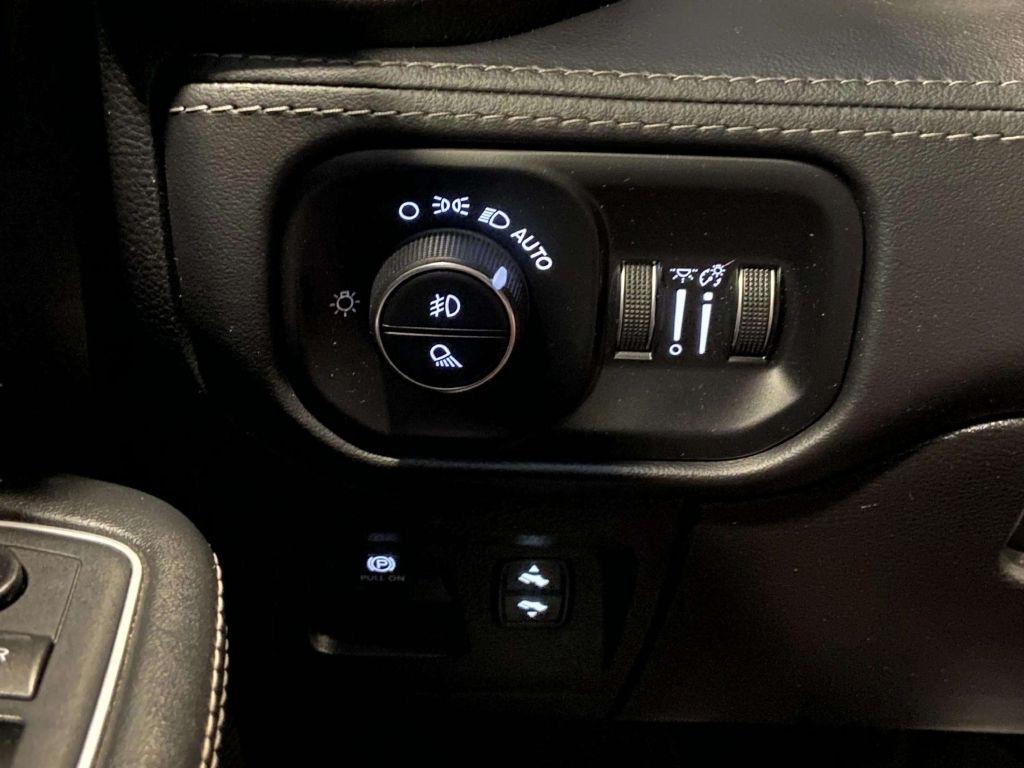 RAM 1500  2021