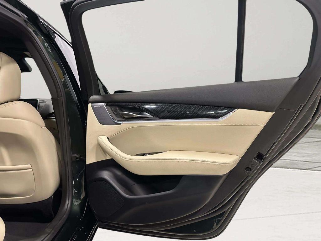 Cadillac CT5  2020