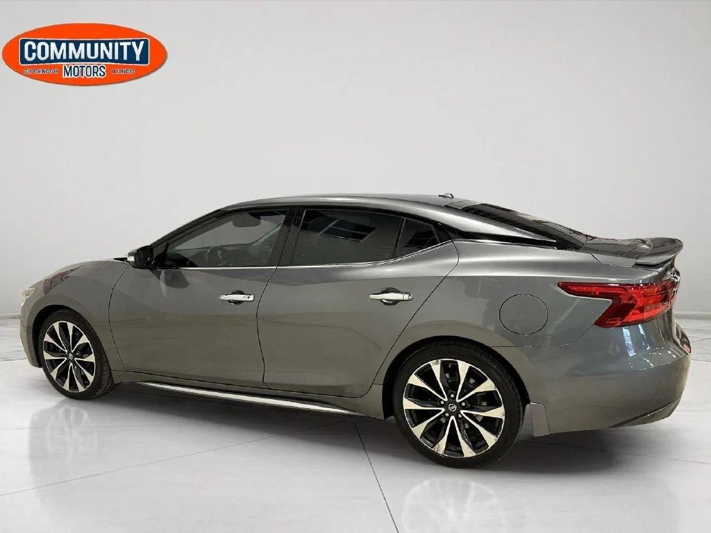 Nissan Maxima  2017