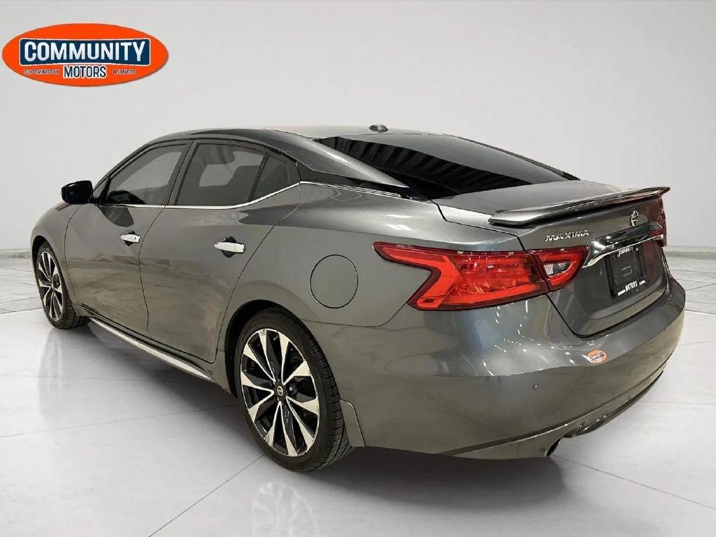 Nissan Maxima  2017