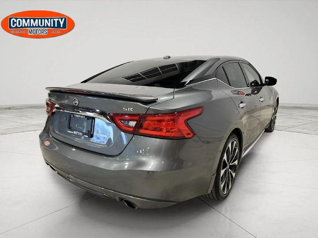 Nissan Maxima  2017