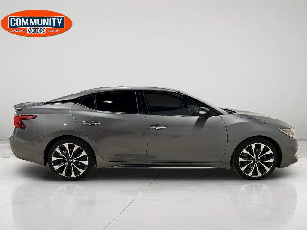Nissan Maxima  2017