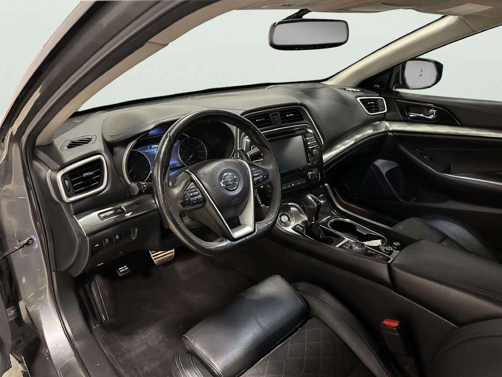 Nissan Maxima  2017