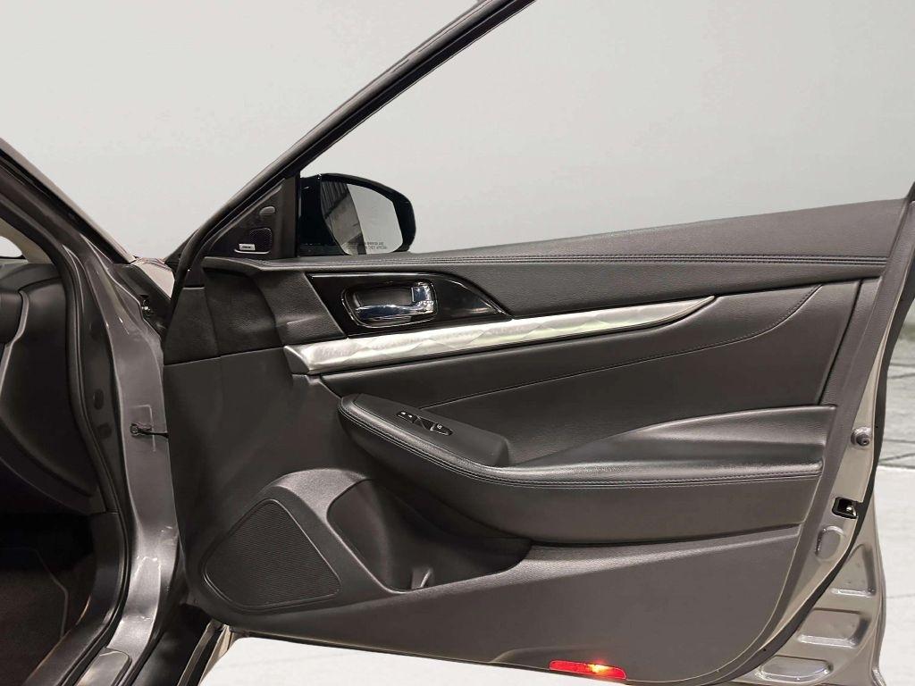 Nissan Maxima  2017
