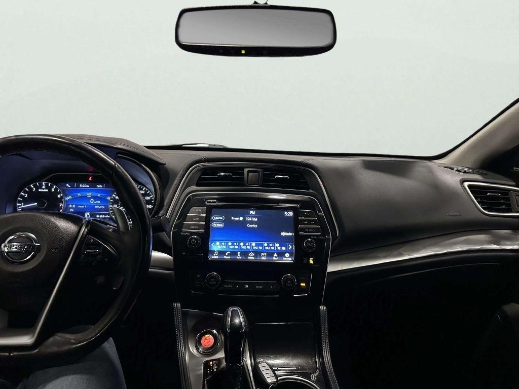 Nissan Maxima  2017