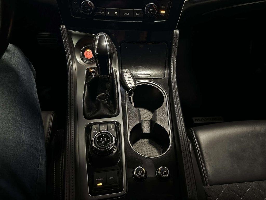 Nissan Maxima  2017