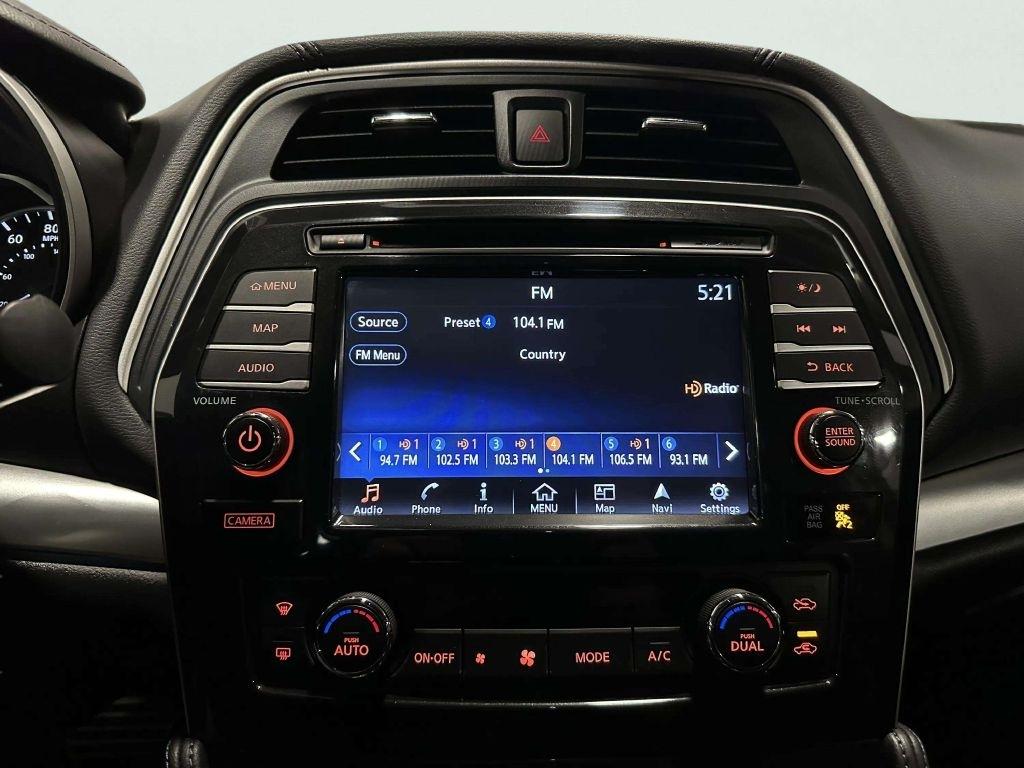 Nissan Maxima  2017