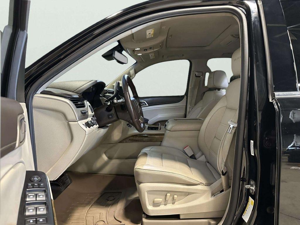 GMC Yukon Denali  2017