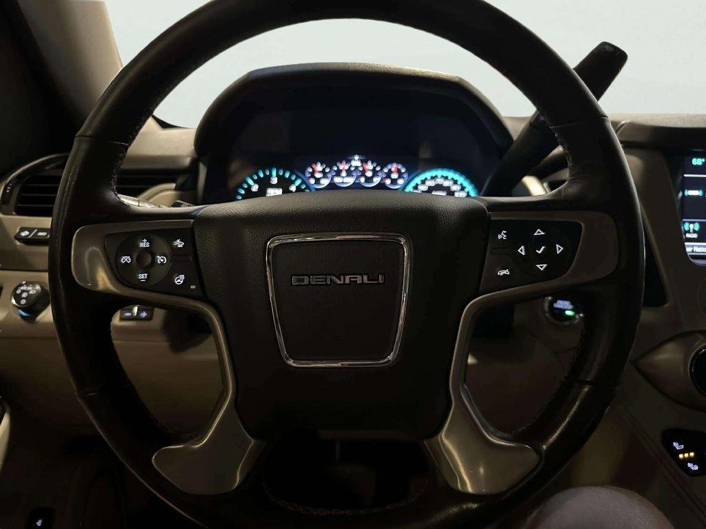 GMC Yukon Denali  2017