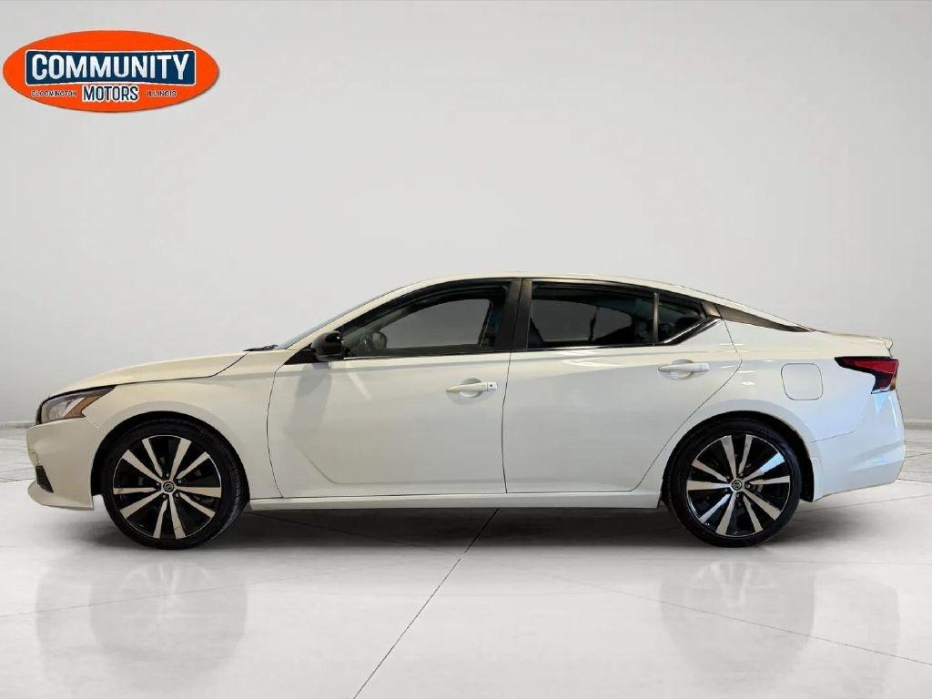 Nissan Altima  2021