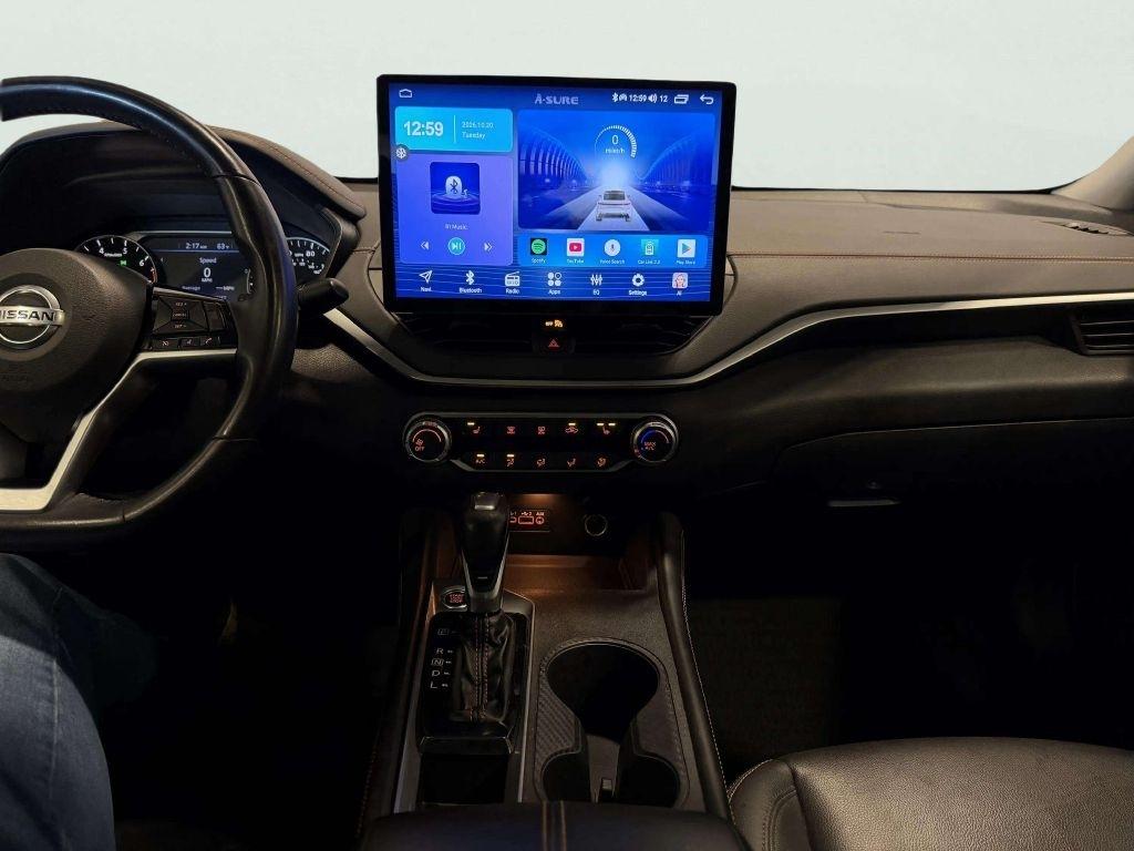 Nissan Altima  2021