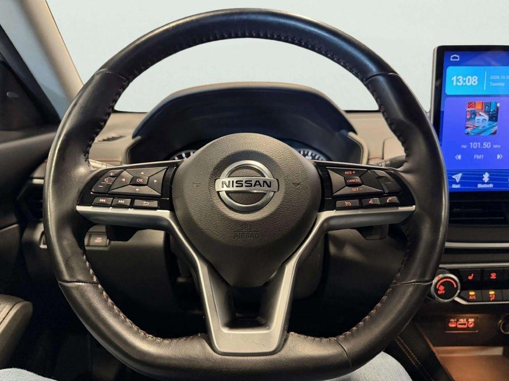 Nissan Altima  2021