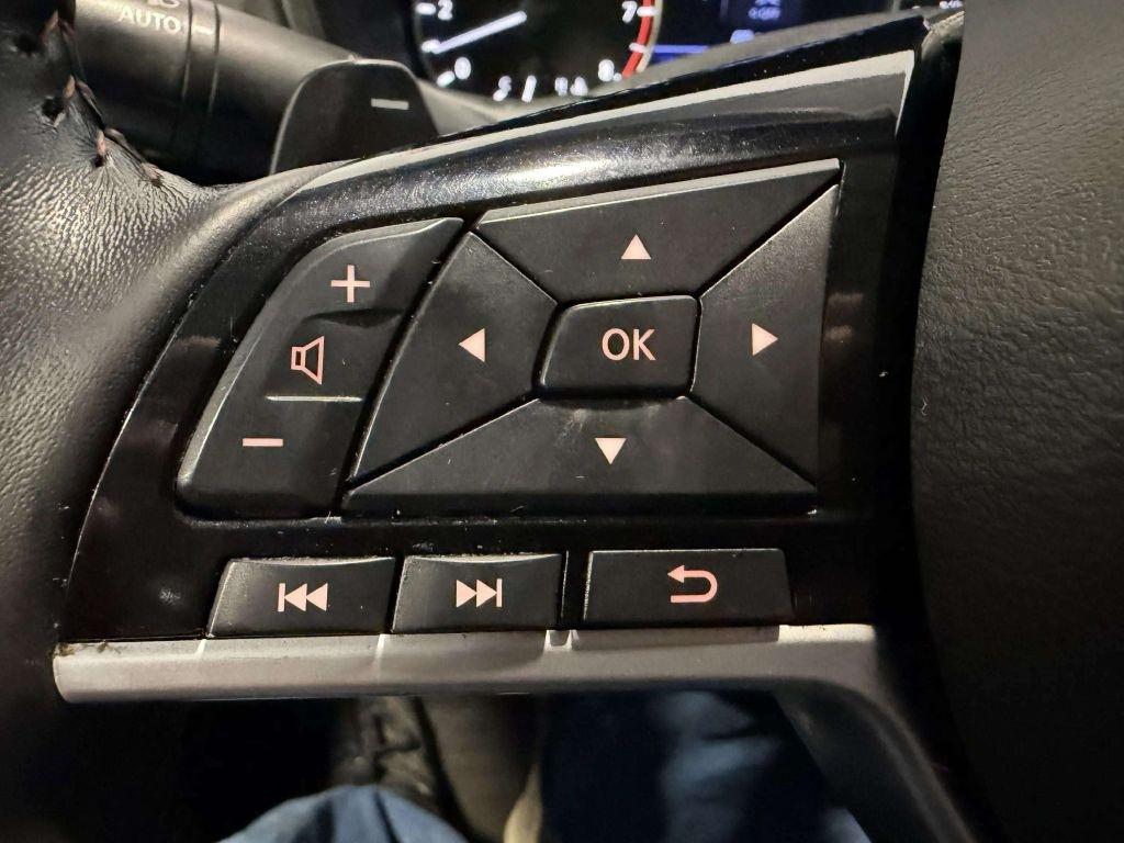 Nissan Altima  2021