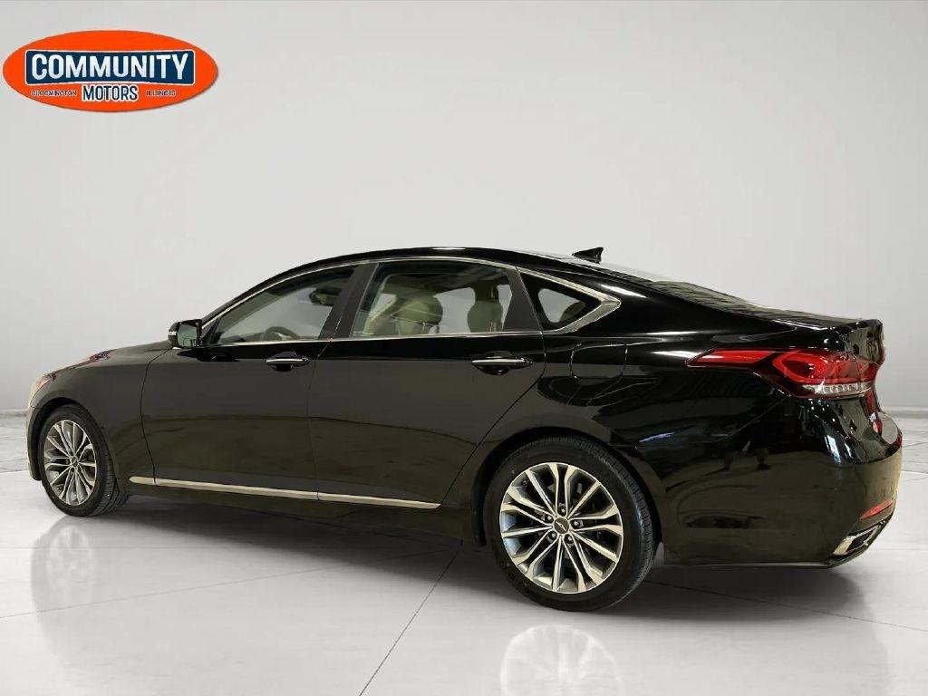 Hyundai Genesis  2016