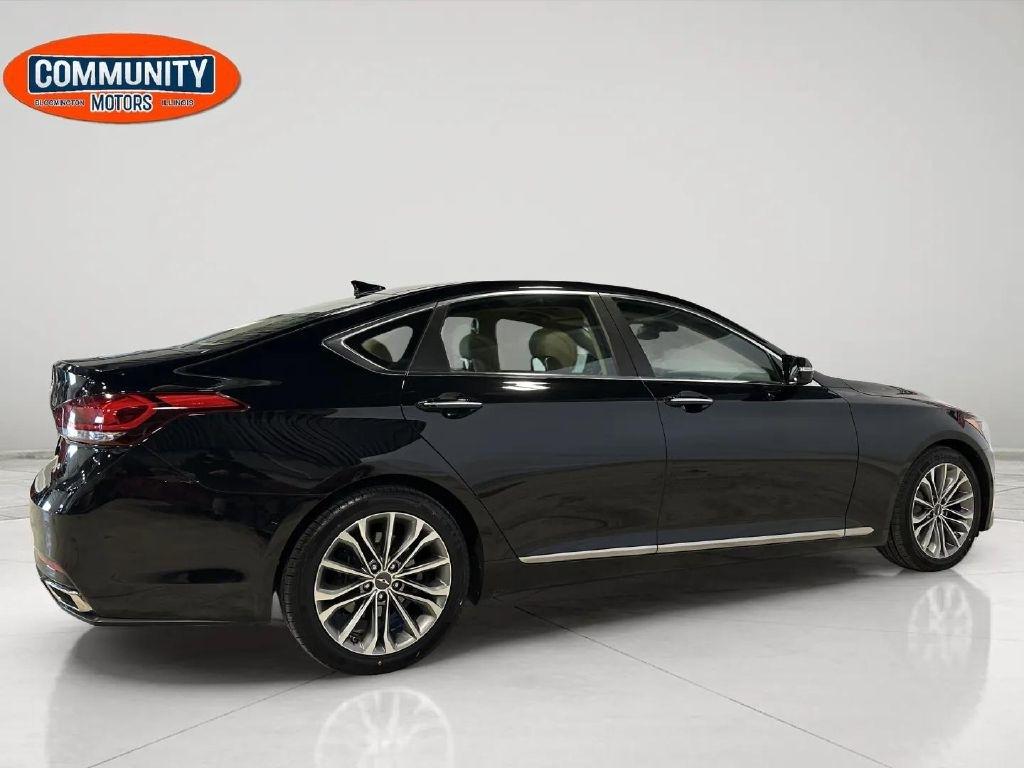 Hyundai Genesis  2016