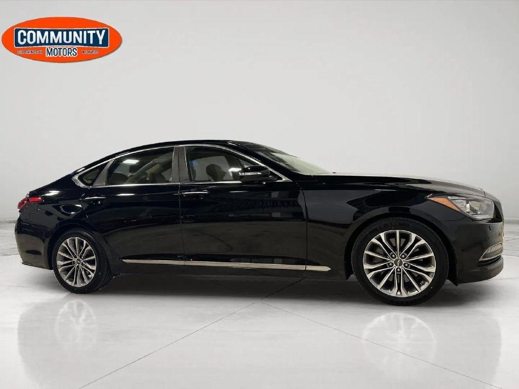 Hyundai Genesis  2016