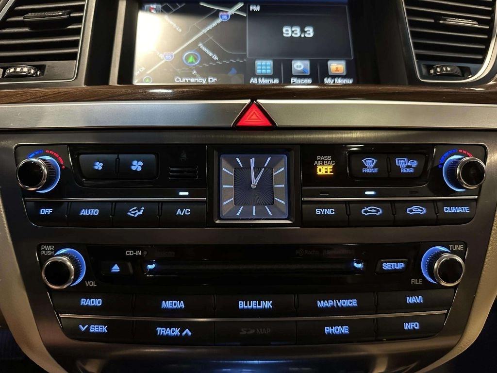Hyundai Genesis  2016