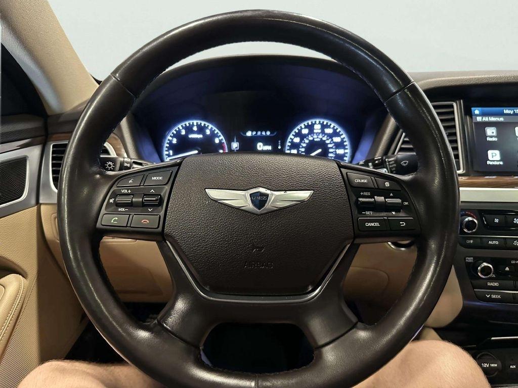 Hyundai Genesis  2016