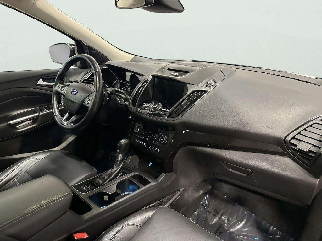 Ford Escape  2017