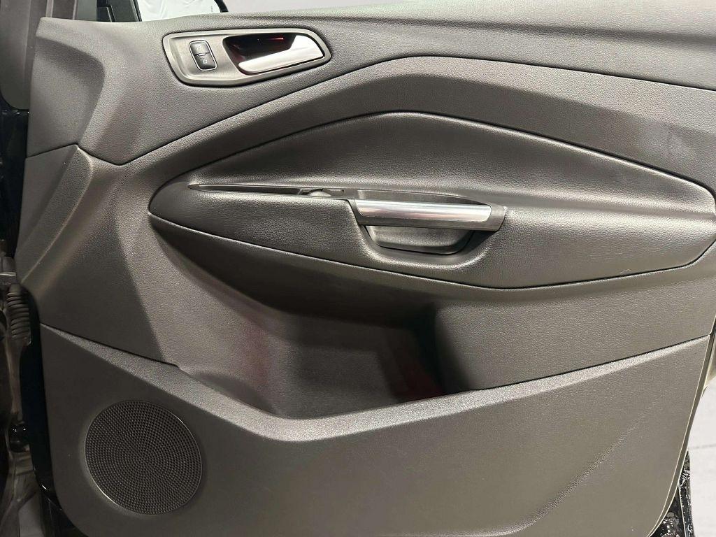 Ford Escape  2017