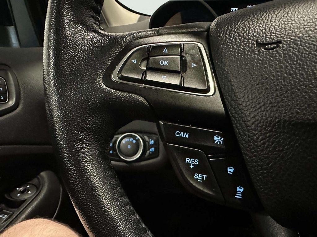 Ford Escape  2017