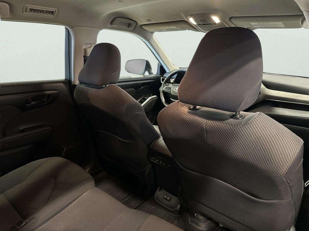 Toyota Highlander  2021