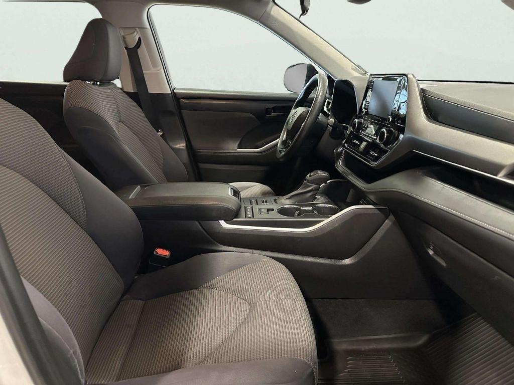 Toyota Highlander  2021