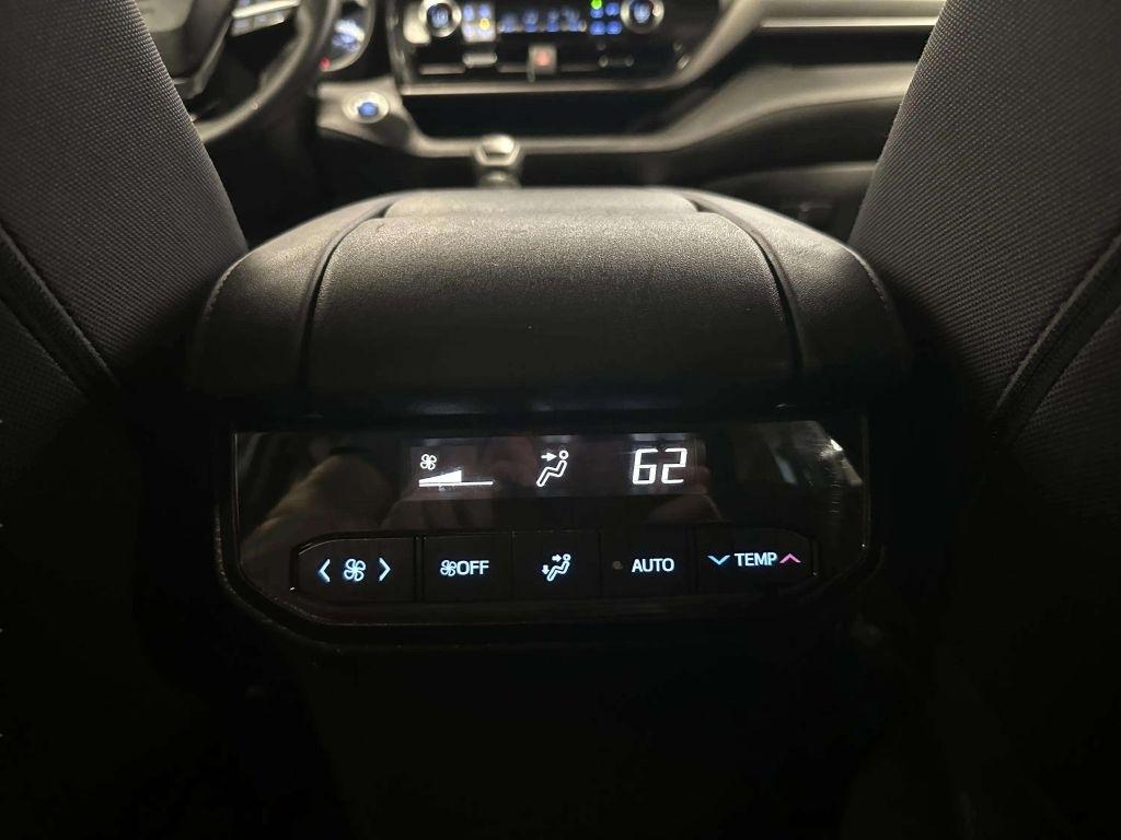 Toyota Highlander  2021