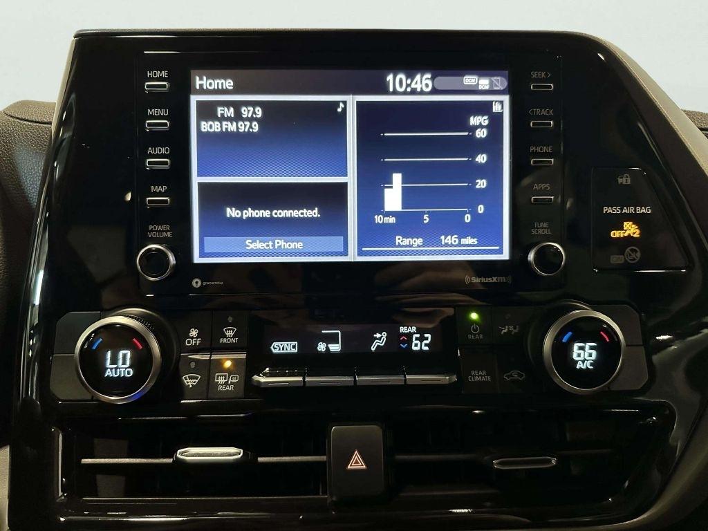 Toyota Highlander  2021