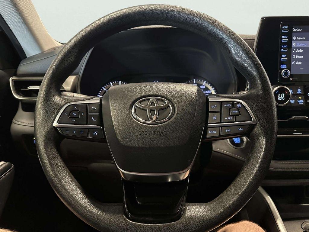 Toyota Highlander  2021