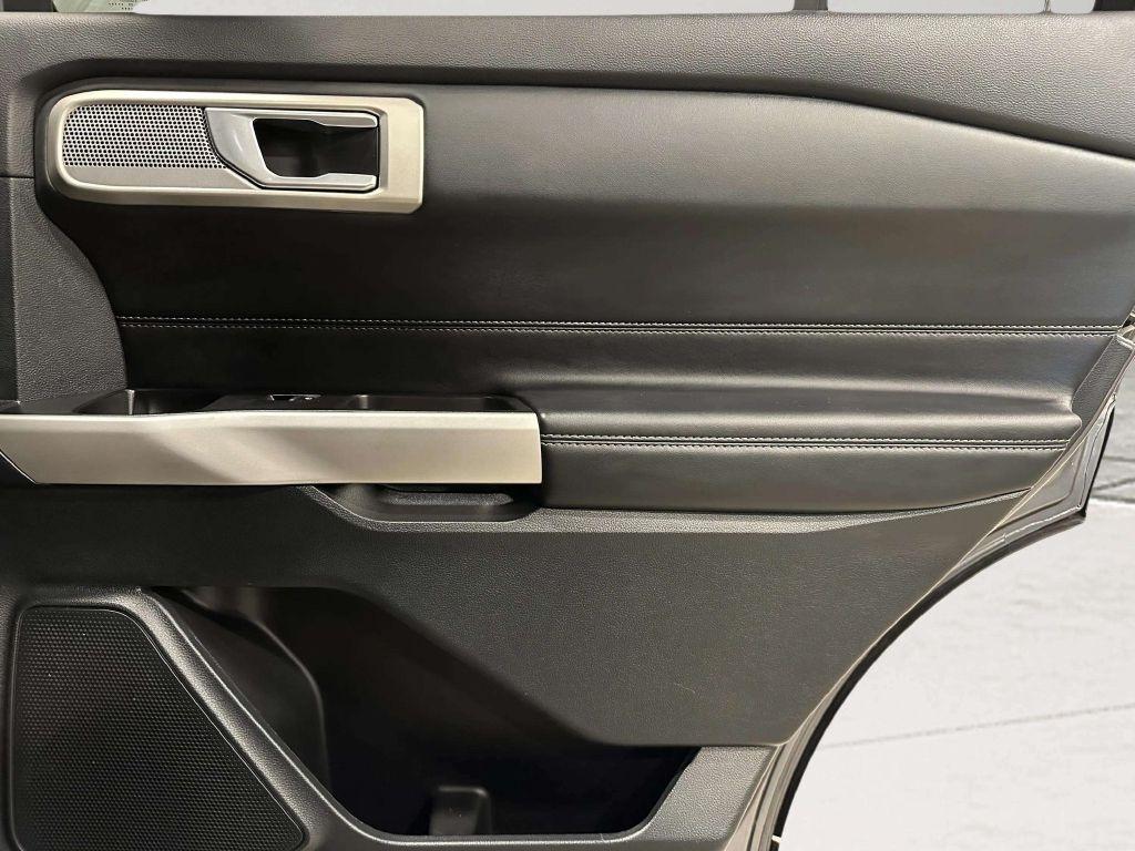 Ford Explorer  2023