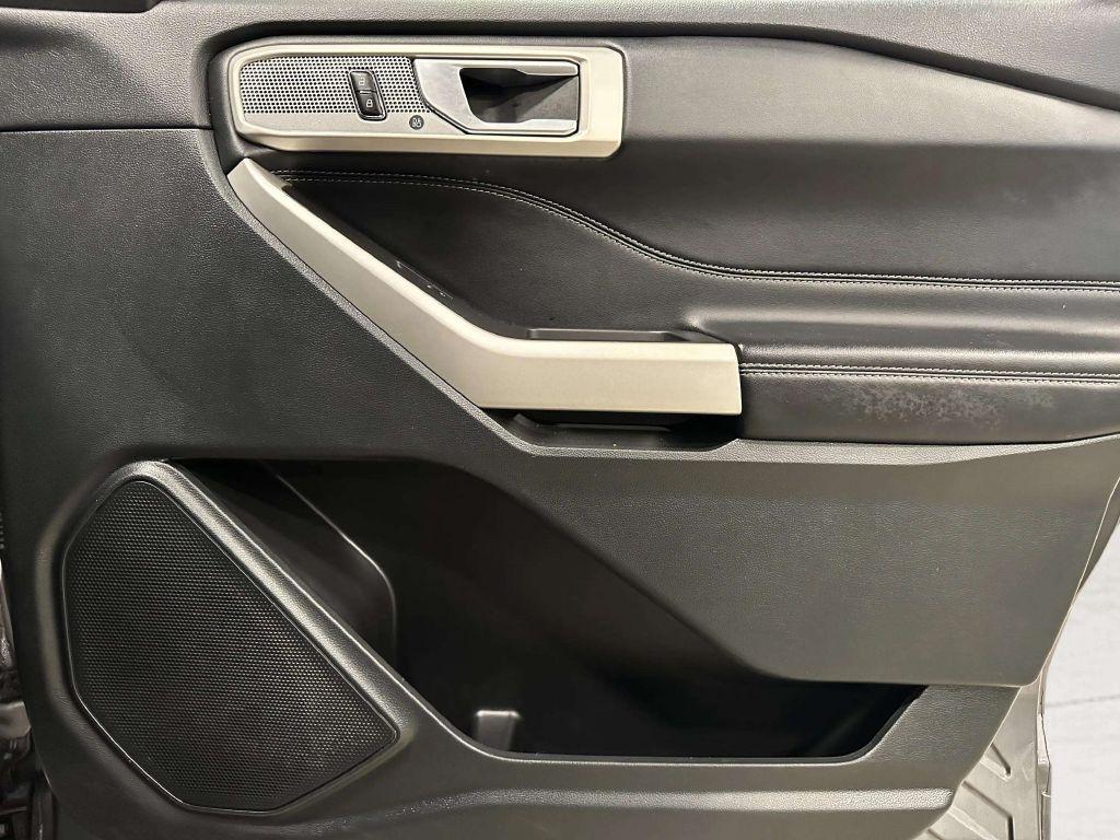 Ford Explorer  2023