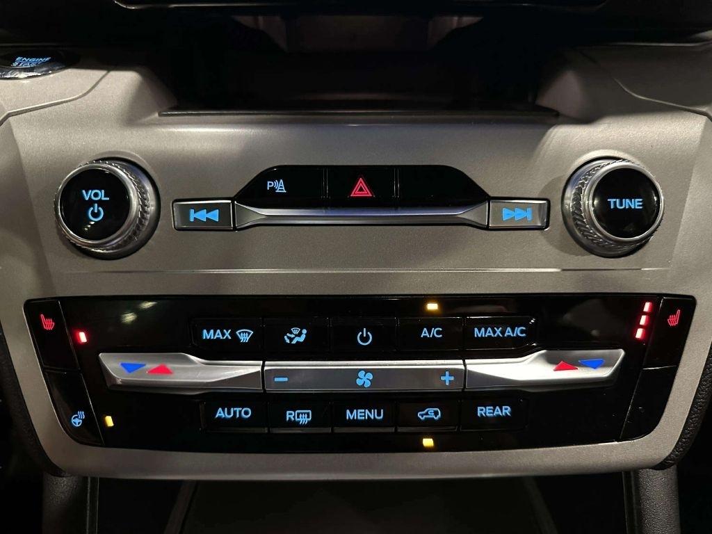 Ford Explorer  2023