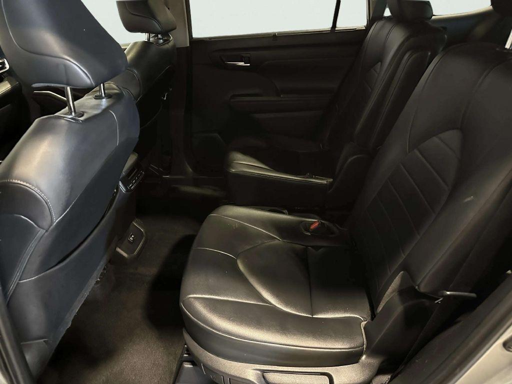 Toyota Highlander  2020