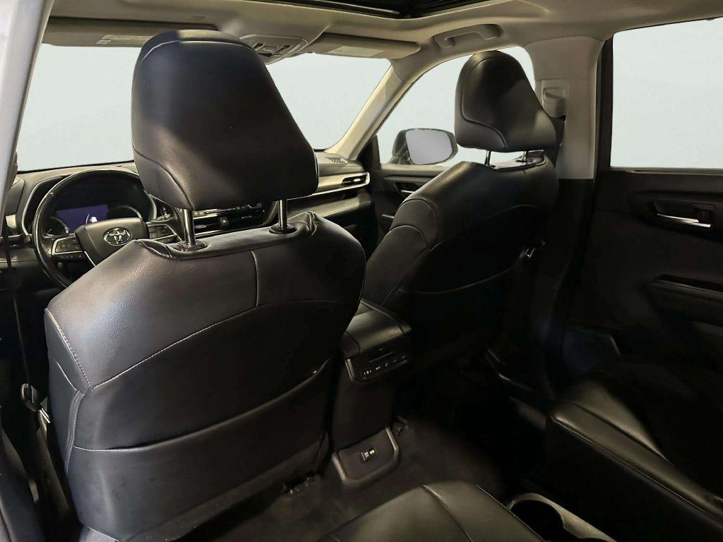 Toyota Highlander  2020