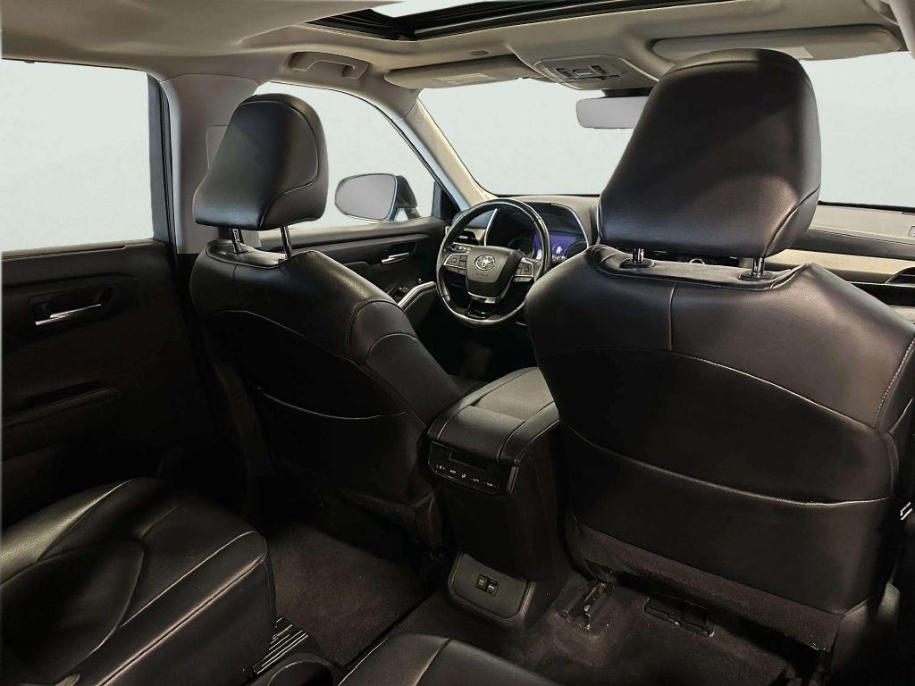 Toyota Highlander  2020