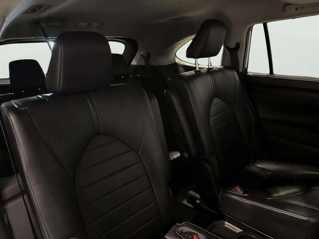 Toyota Highlander  2020