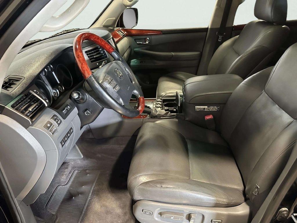 Lexus LX 570  2009