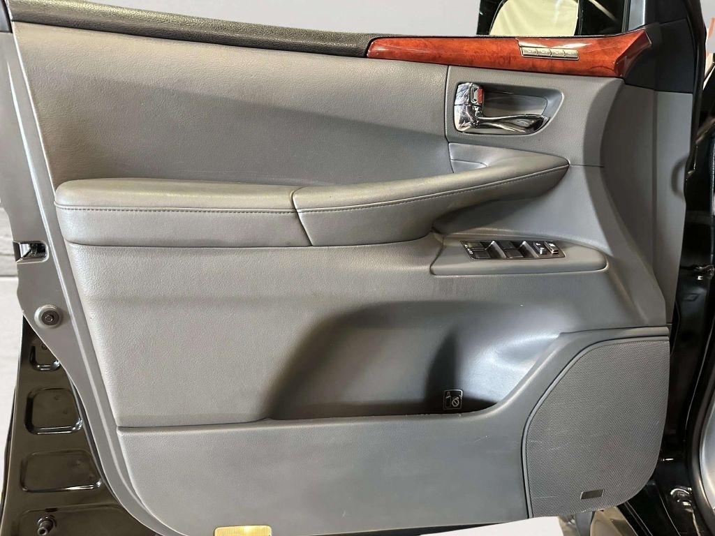 Lexus LX 570  2009