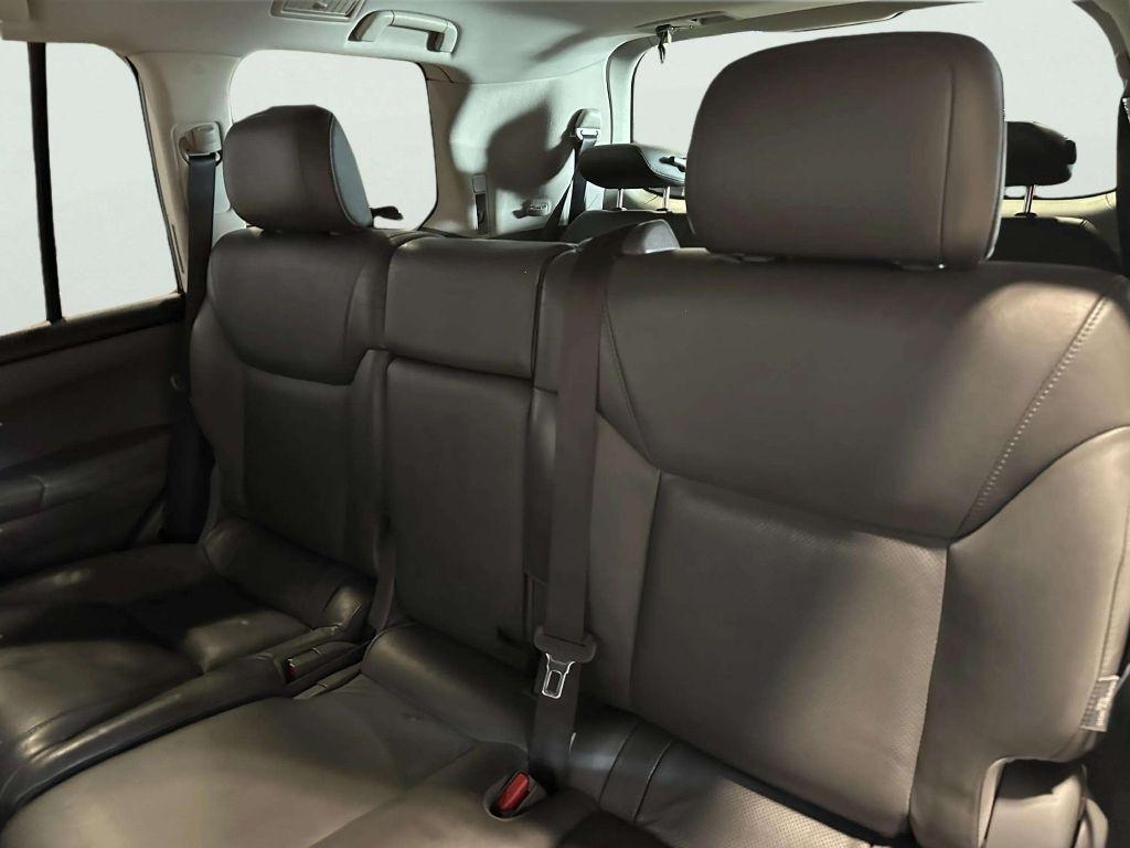 Lexus LX 570  2009