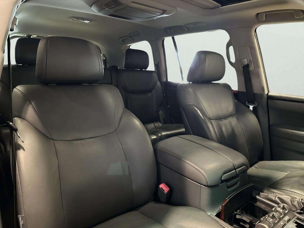 Lexus LX 570  2009