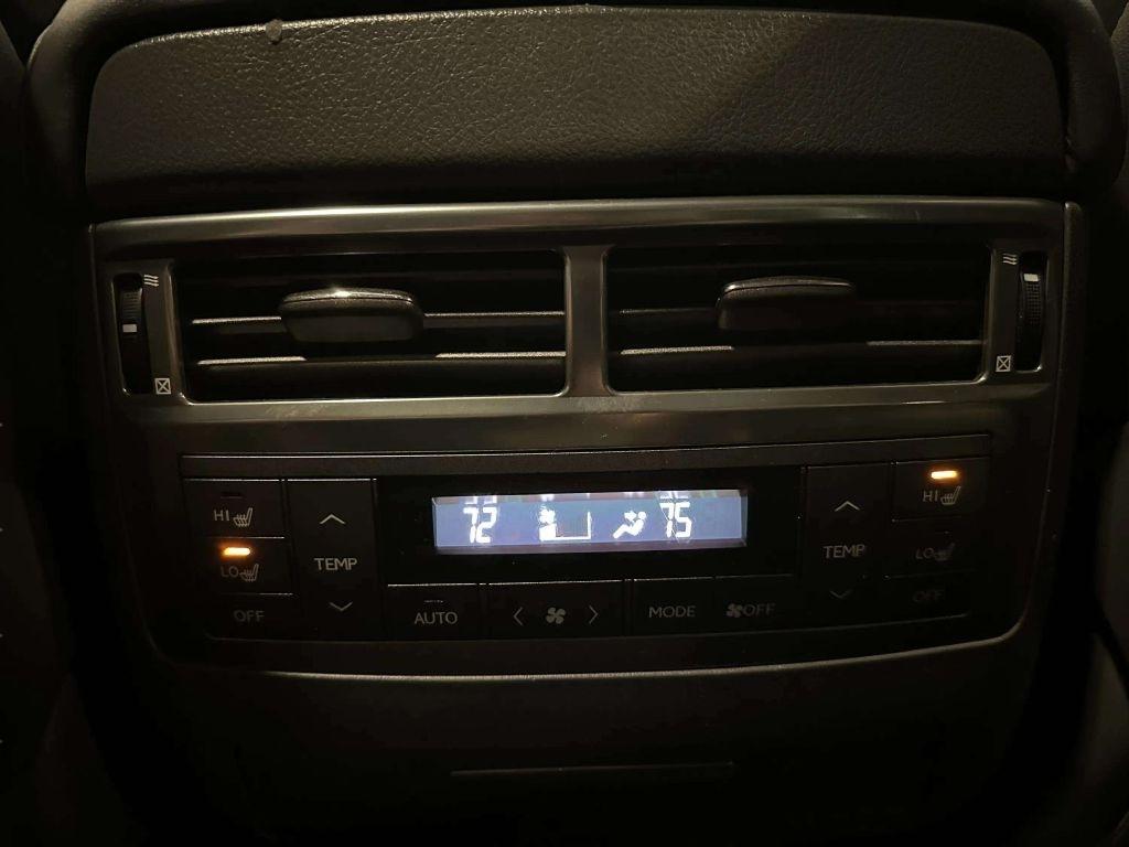 Lexus LX 570  2009