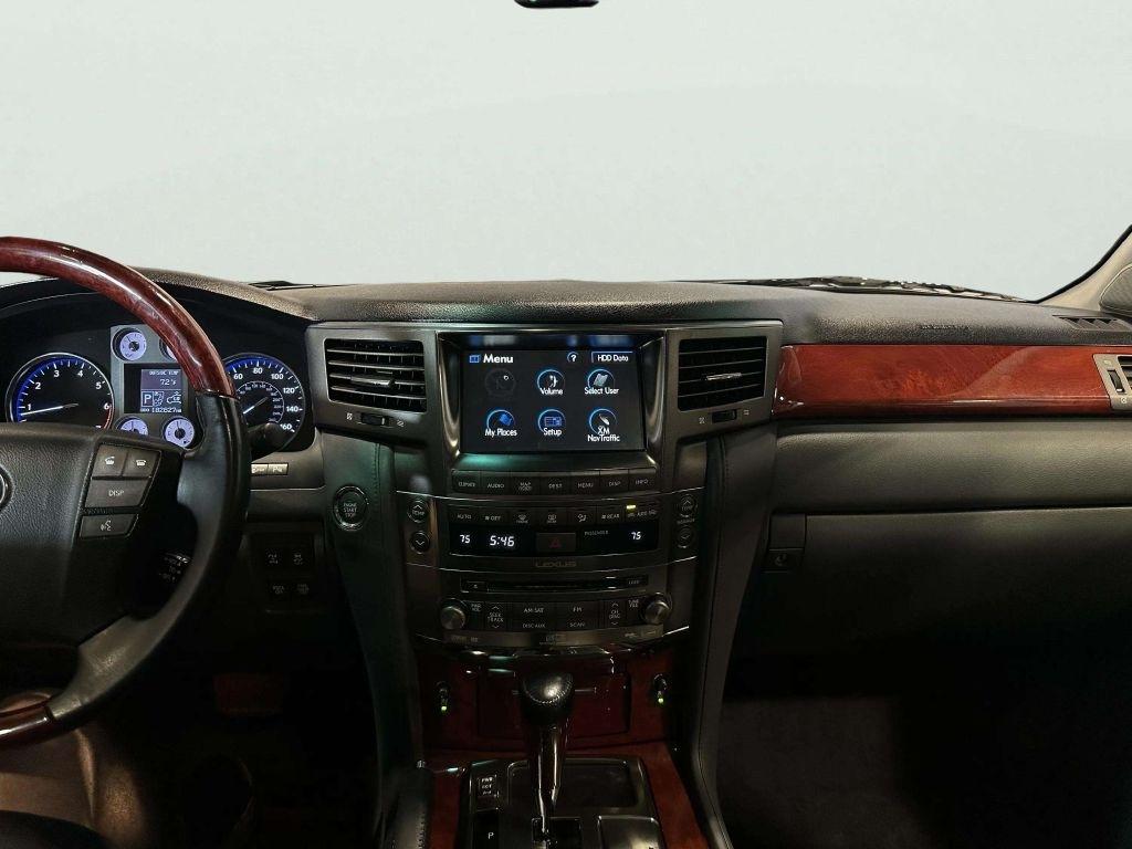 Lexus LX 570  2009