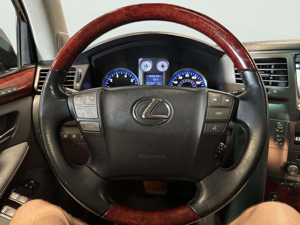 Lexus LX 570  2009