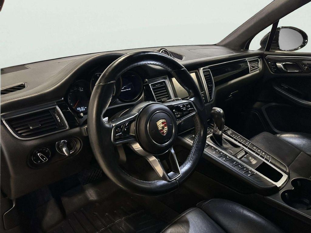 Porsche Macan  2015